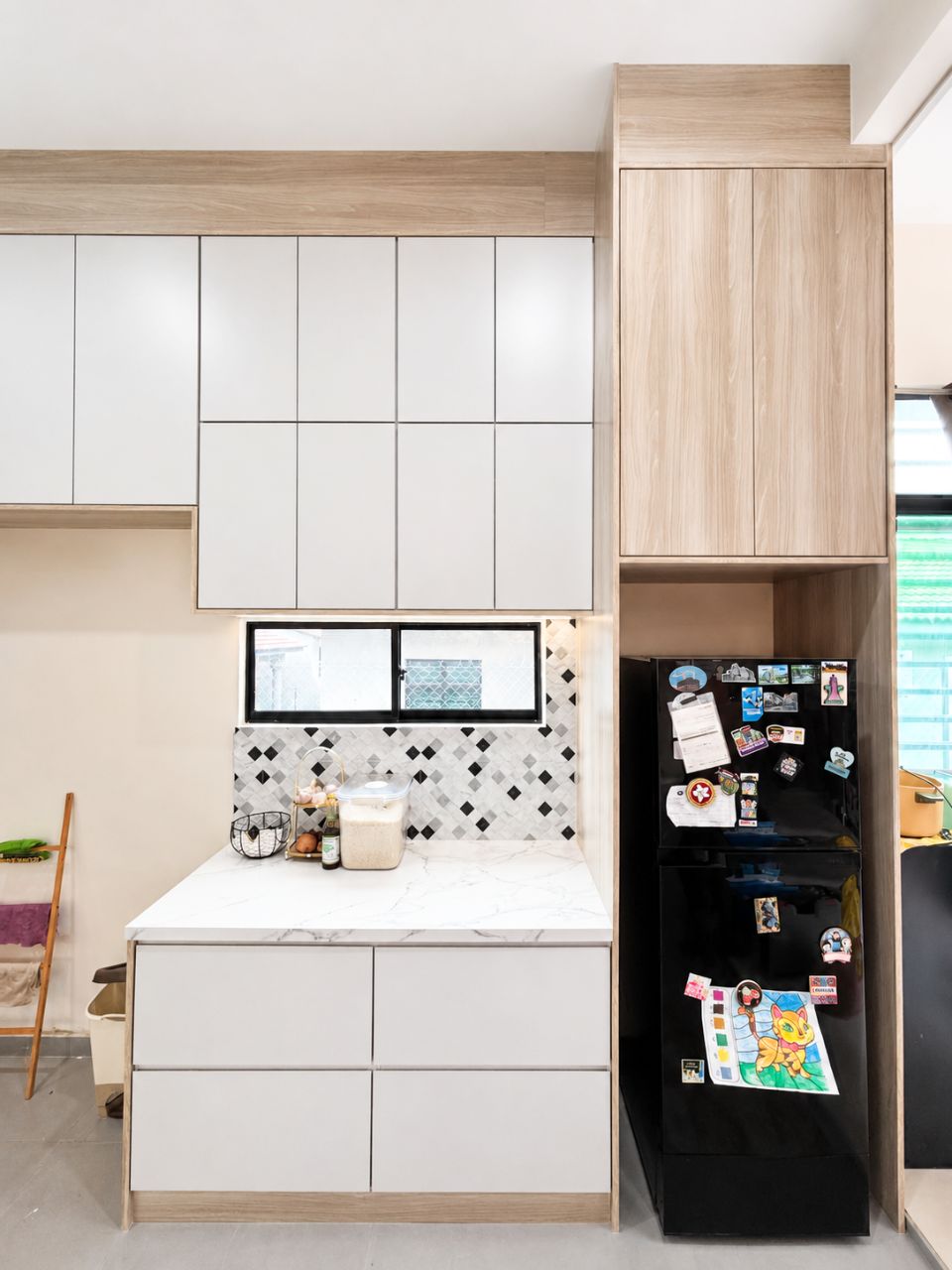 Integrated fridge pantry with mosaic backsplash, Pelindung Jaya